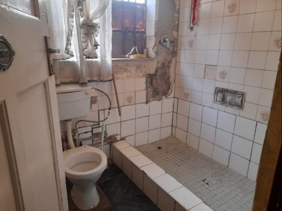 5 Bedroom Property for Sale in Rosettenville Gauteng