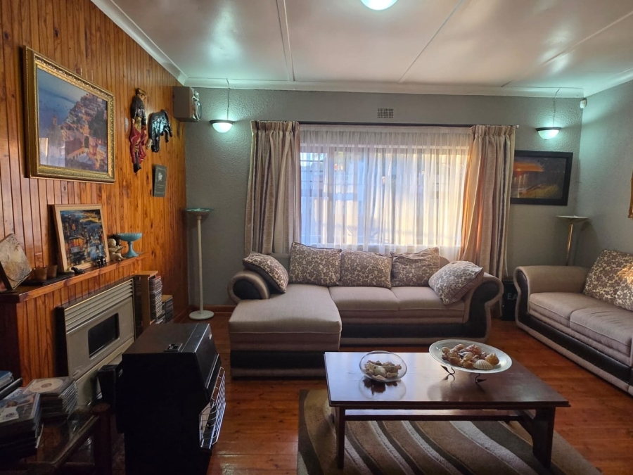 3 Bedroom Property for Sale in Sunnyridge Gauteng