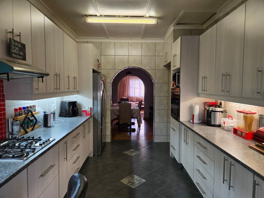 3 Bedroom Property for Sale in Sunnyridge Gauteng