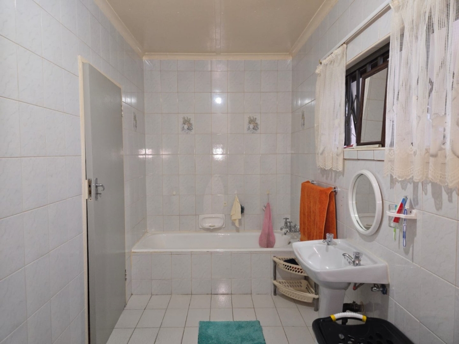 3 Bedroom Property for Sale in Sunnyridge Gauteng