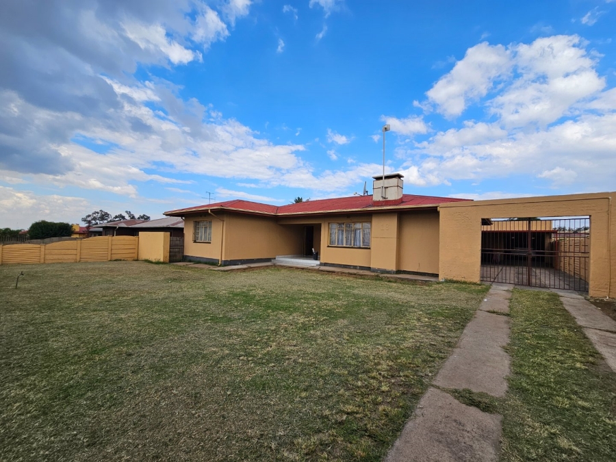 3 Bedroom Property for Sale in Vanderbijlpark CW 4 Gauteng