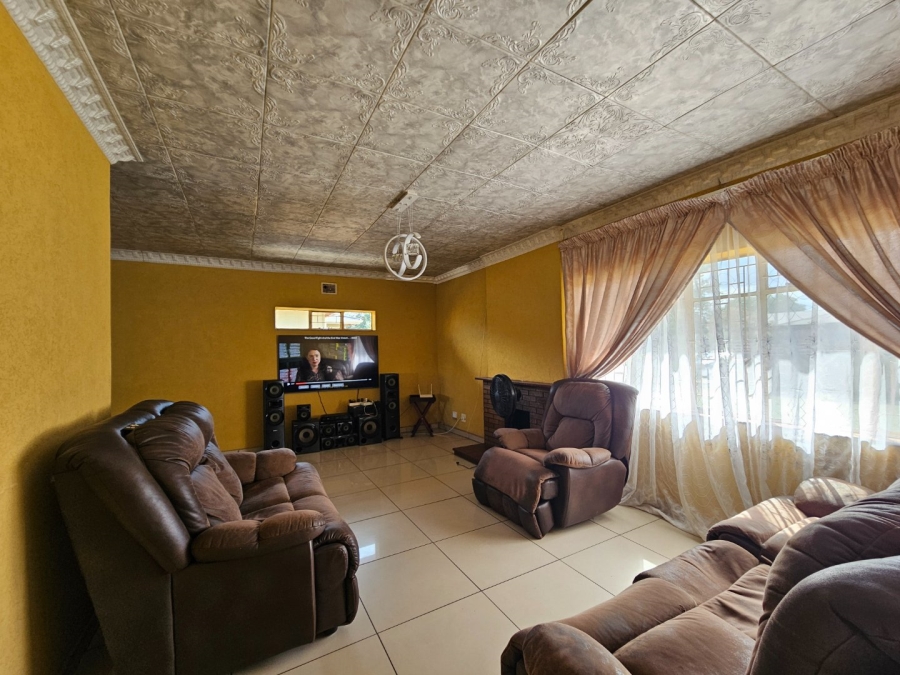3 Bedroom Property for Sale in Vanderbijlpark CW 4 Gauteng