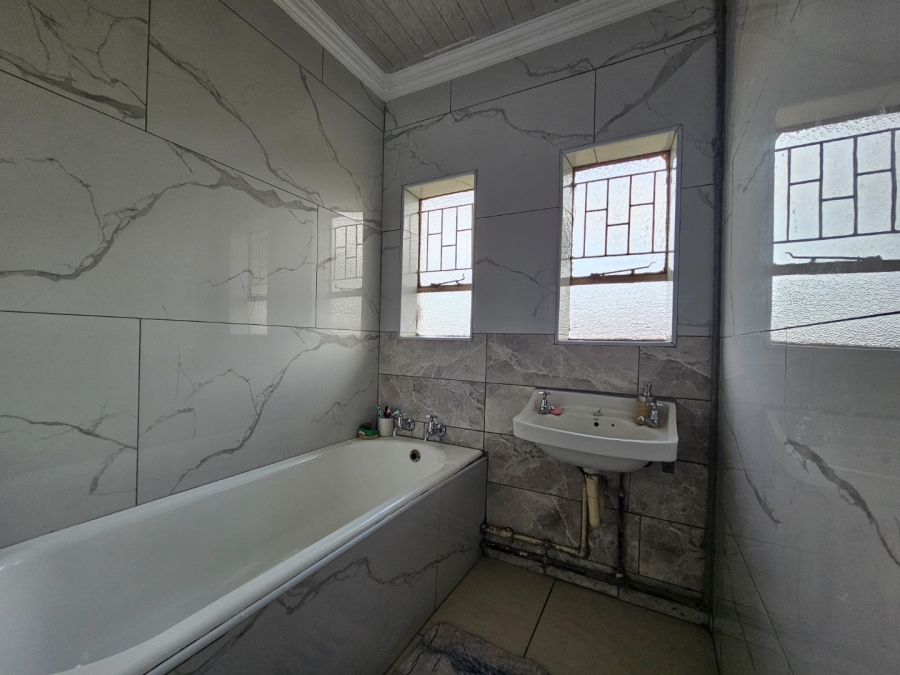 3 Bedroom Property for Sale in Vanderbijlpark CW 4 Gauteng