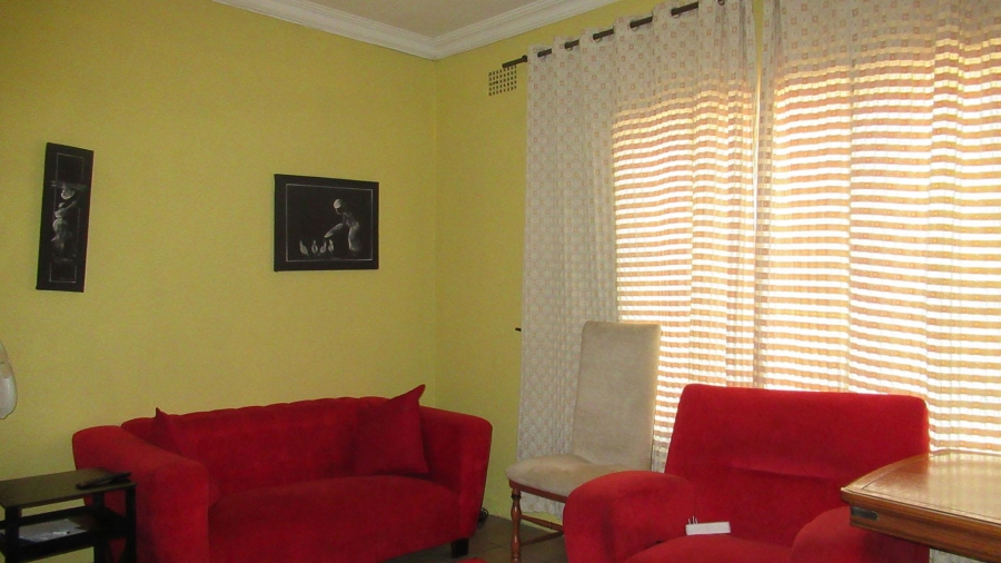 7 Bedroom Property for Sale in Rosebank Gauteng