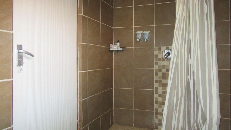 7 Bedroom Property for Sale in Rosebank Gauteng