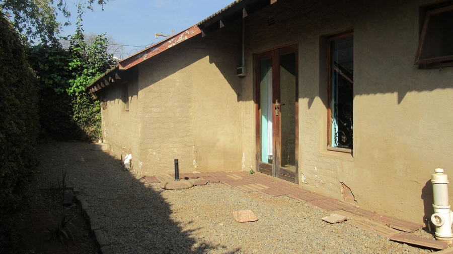 7 Bedroom Property for Sale in Rosebank Gauteng