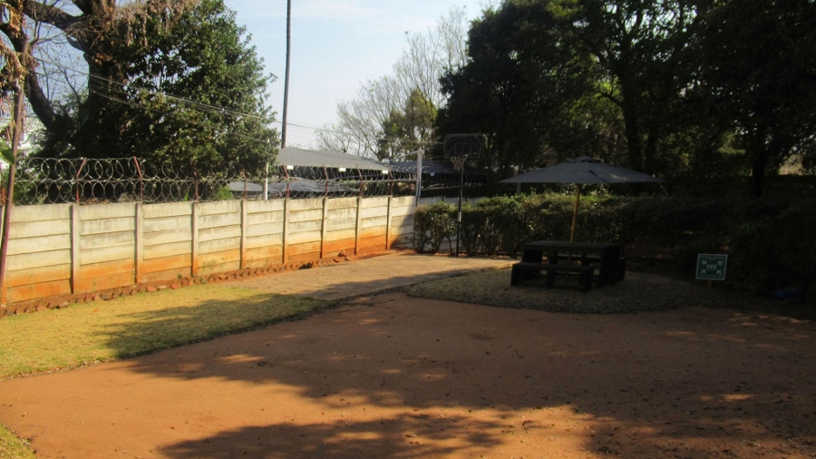 7 Bedroom Property for Sale in Rosebank Gauteng