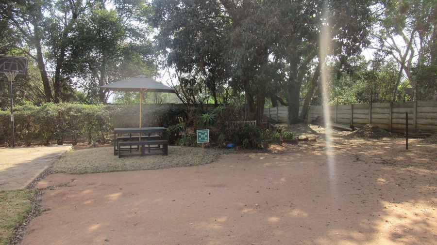 7 Bedroom Property for Sale in Rosebank Gauteng