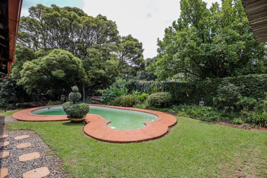 7 Bedroom Property for Sale in Rosebank Gauteng