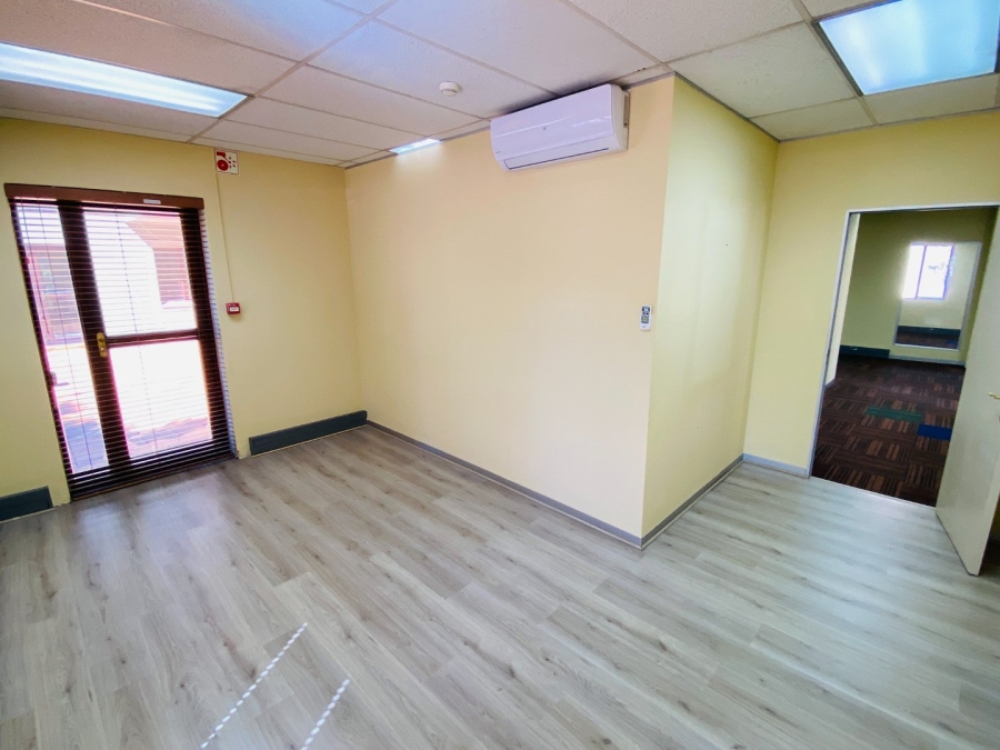 To Let commercial Property for Rent in Vorna Valley Gauteng