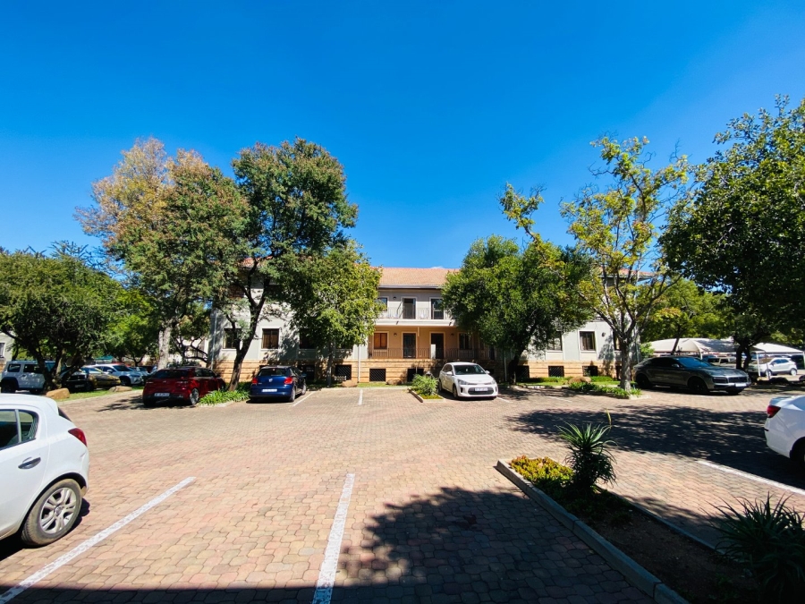 To Let commercial Property for Rent in Vorna Valley Gauteng