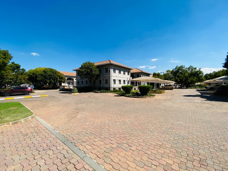 To Let commercial Property for Rent in Vorna Valley Gauteng