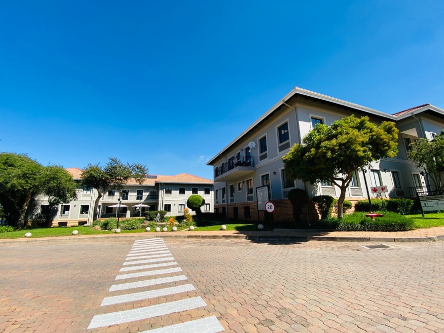 To Let commercial Property for Rent in Vorna Valley Gauteng