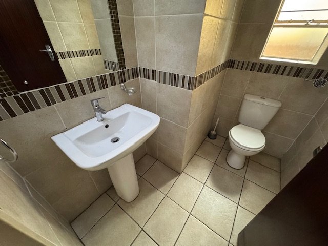 4 Bedroom Property for Sale in Edleen Gauteng