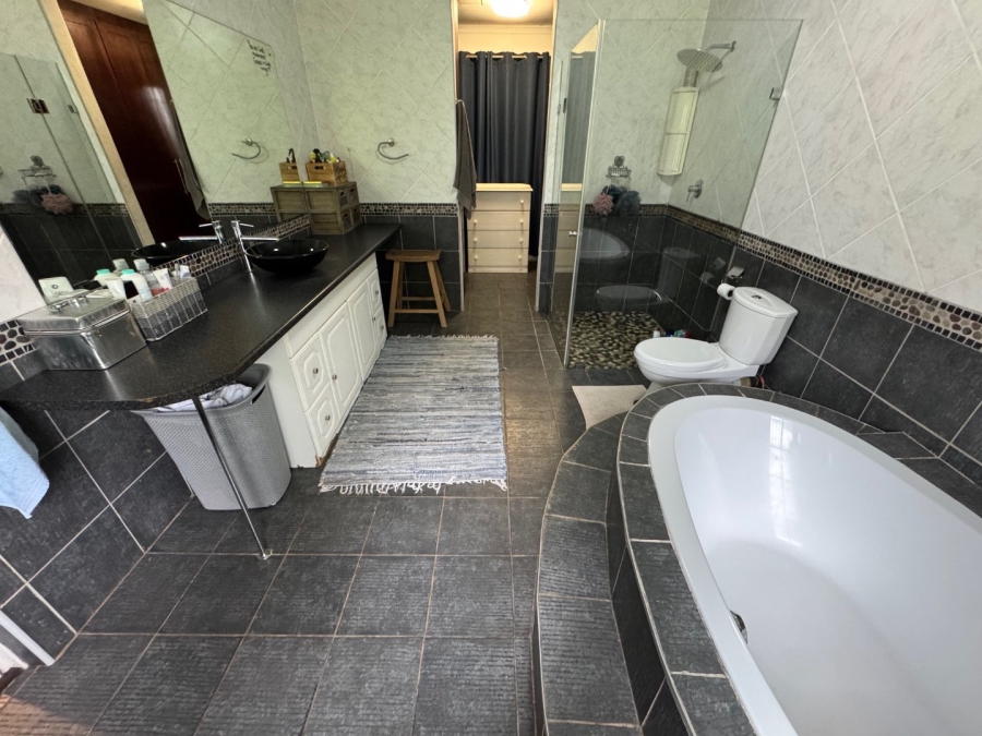 3 Bedroom Property for Sale in Terenure Gauteng
