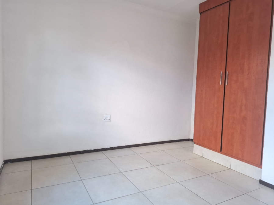 To Let 2 Bedroom Property for Rent in Heatherview Gauteng