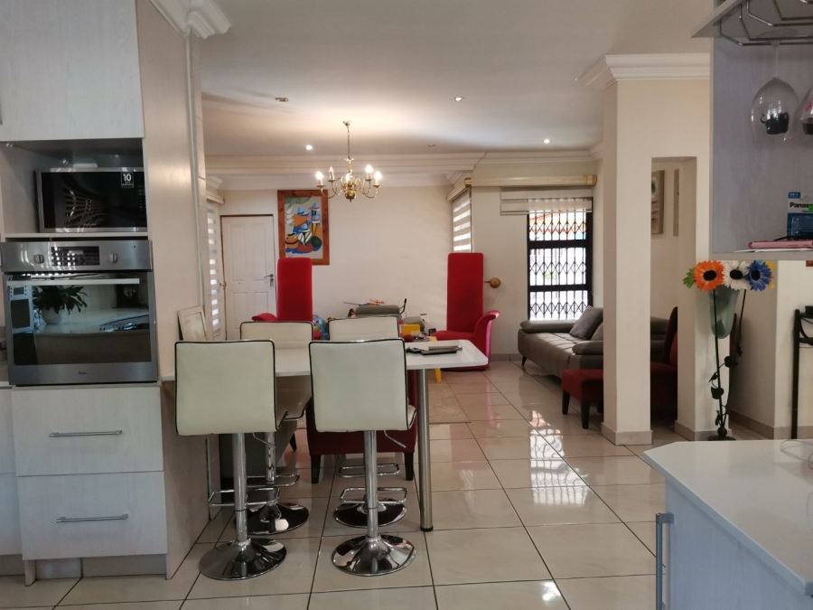 4 Bedroom Property for Sale in Dorandia Gauteng