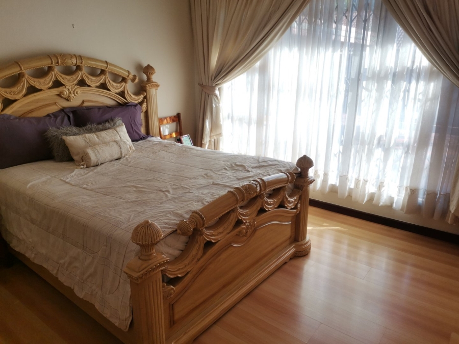 4 Bedroom Property for Sale in Dorandia Gauteng
