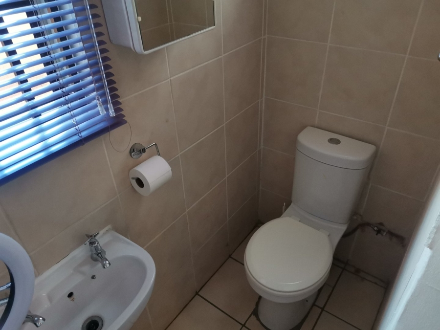 4 Bedroom Property for Sale in Dorandia Gauteng