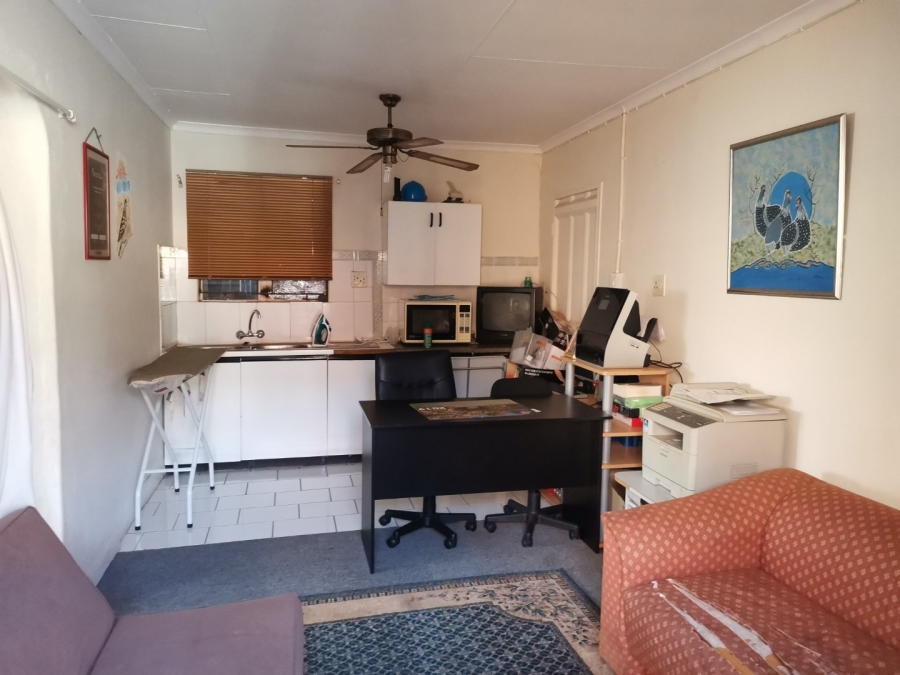 4 Bedroom Property for Sale in Dorandia Gauteng