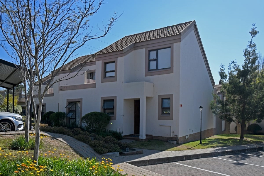 2 Bedroom Property for Sale in Broadacres Gauteng