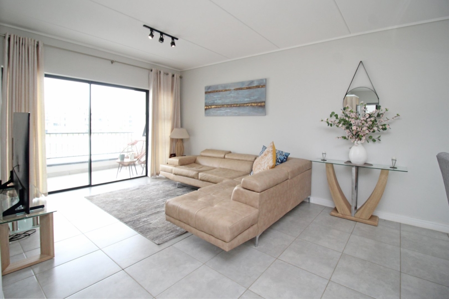 To Let 4 Bedroom Property for Rent in Waterfall Gauteng