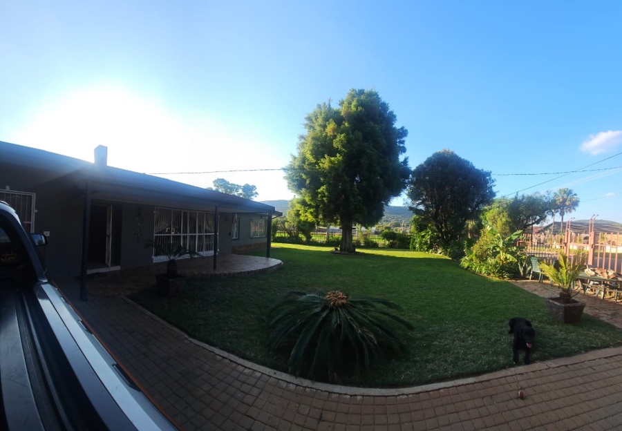 5 Bedroom Property for Sale in Mountain View Gauteng