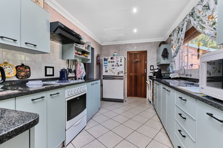 3 Bedroom Property for Sale in Wilro Park Gauteng