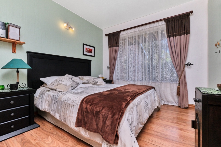 3 Bedroom Property for Sale in Wilro Park Gauteng