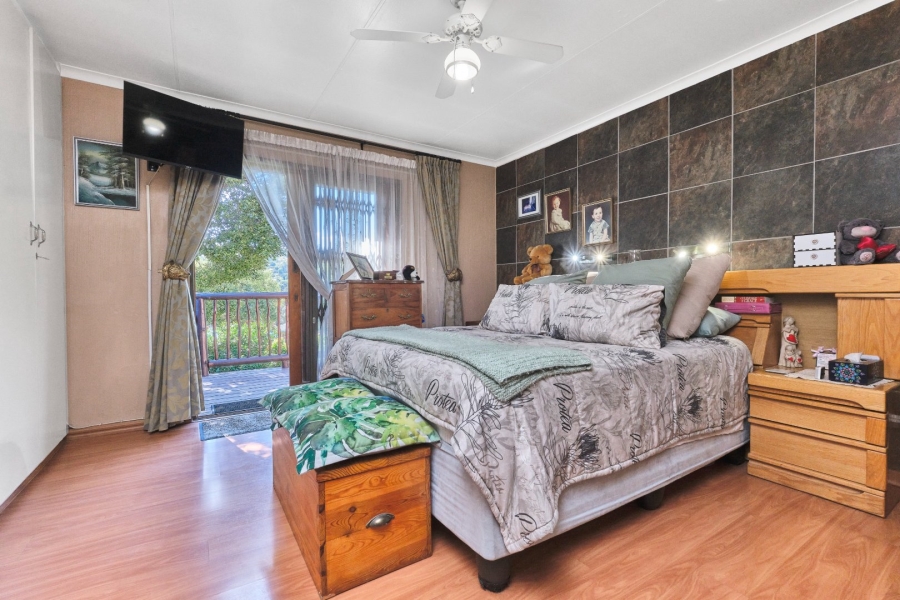 3 Bedroom Property for Sale in Wilro Park Gauteng