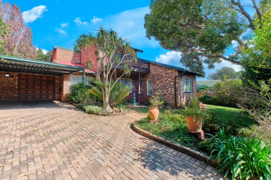 3 Bedroom Property for Sale in Wilro Park Gauteng
