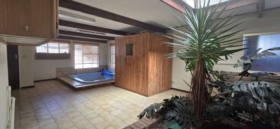5 Bedroom Property for Sale in Elardus Park Gauteng