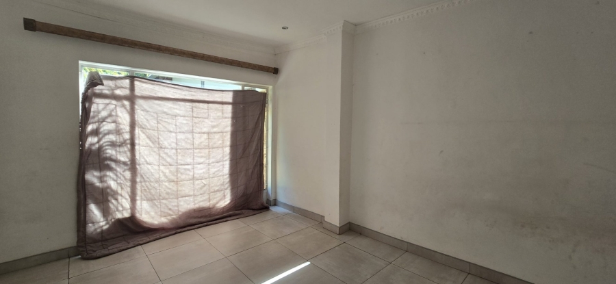 5 Bedroom Property for Sale in Elardus Park Gauteng