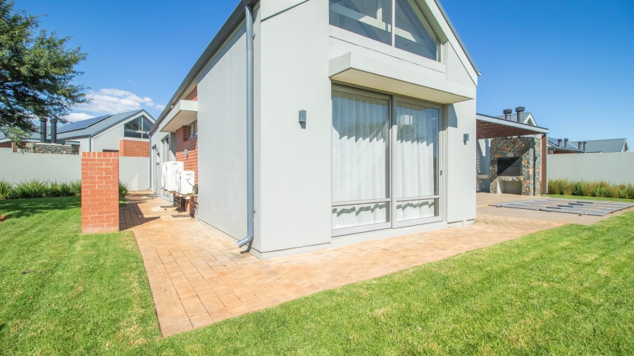 3 Bedroom Property for Sale in Serengeti Lifestyle Estate Gauteng