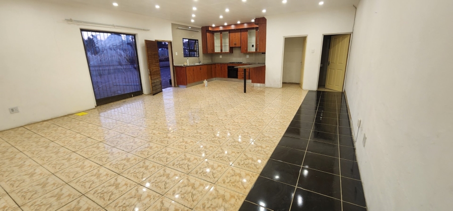 To Let 3 Bedroom Property for Rent in Erasmia Gauteng