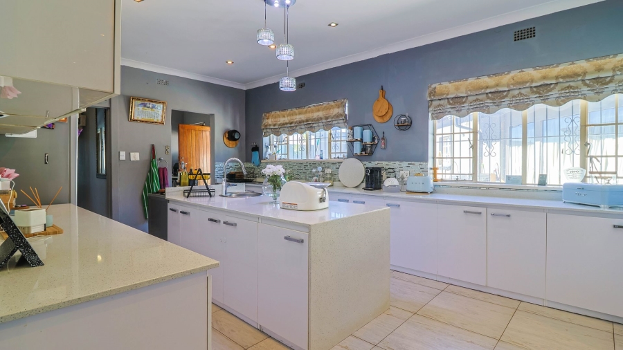 4 Bedroom Property for Sale in Rewlatch Gauteng