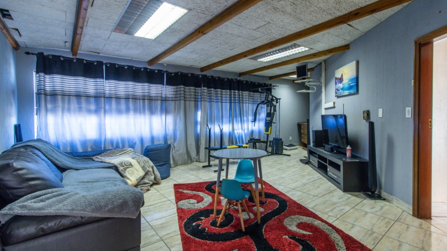 4 Bedroom Property for Sale in Rewlatch Gauteng