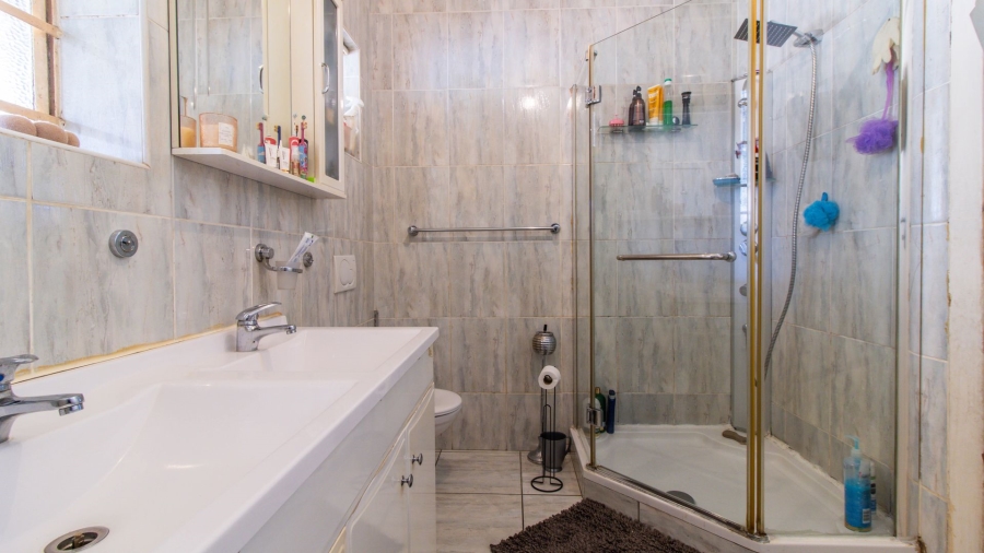 4 Bedroom Property for Sale in Rewlatch Gauteng
