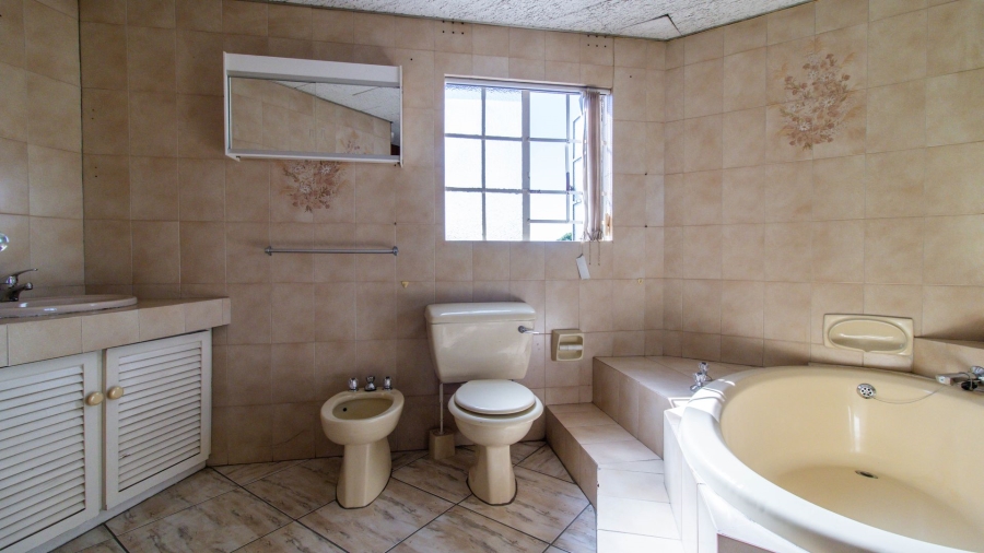 4 Bedroom Property for Sale in Rewlatch Gauteng