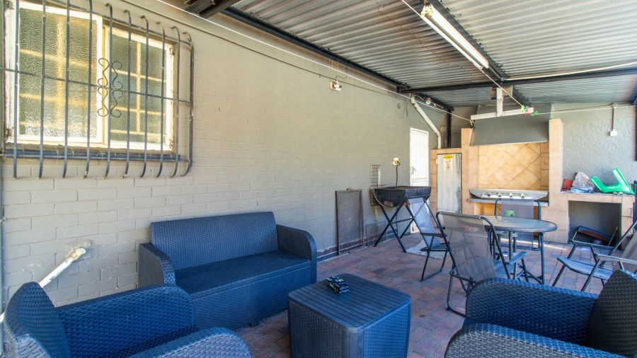 4 Bedroom Property for Sale in Rewlatch Gauteng