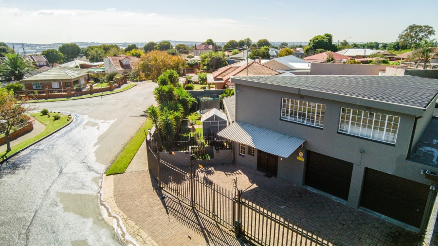 4 Bedroom Property for Sale in Rewlatch Gauteng