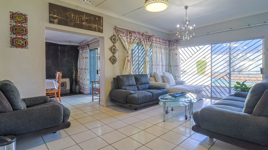 4 Bedroom Property for Sale in Rewlatch Gauteng