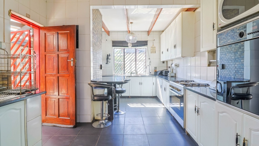 4 Bedroom Property for Sale in Rewlatch Gauteng