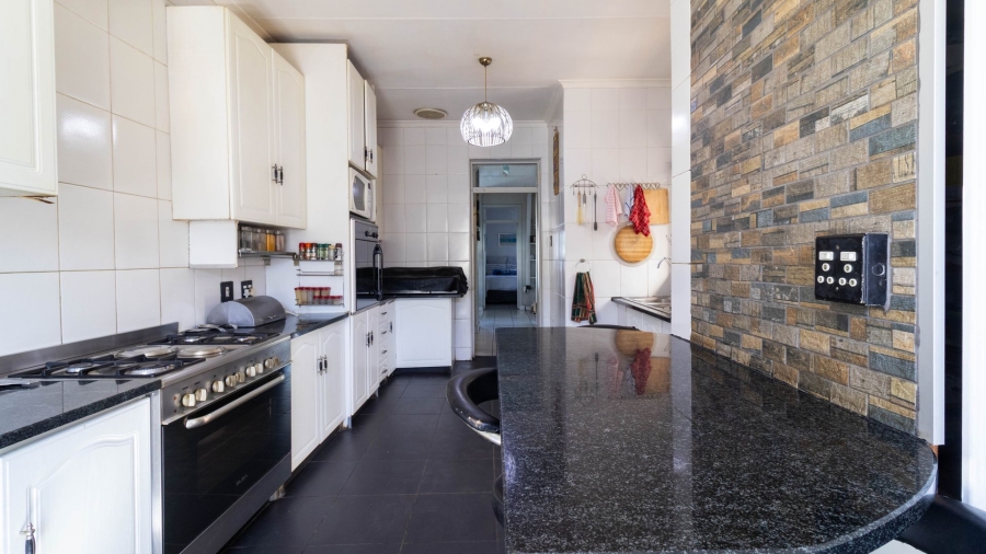 4 Bedroom Property for Sale in Rewlatch Gauteng