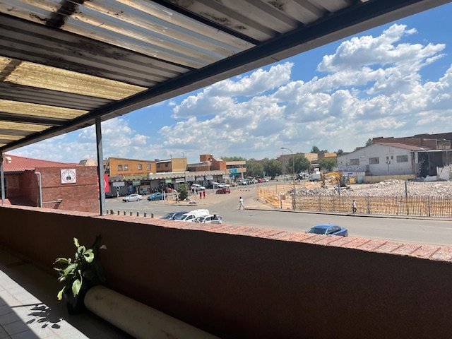 To Let commercial Property for Rent in Lenasia Ext 1 Gauteng