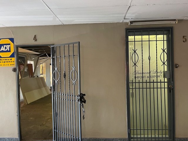 To Let commercial Property for Rent in Lenasia Ext 1 Gauteng
