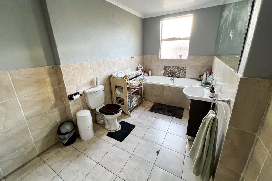 3 Bedroom Property for Sale in Brakpan Central Gauteng