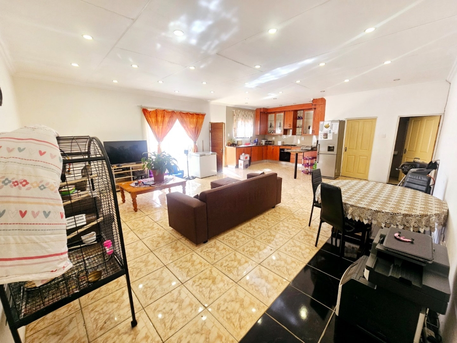 To Let 3 Bedroom Property for Rent in Erasmia Gauteng