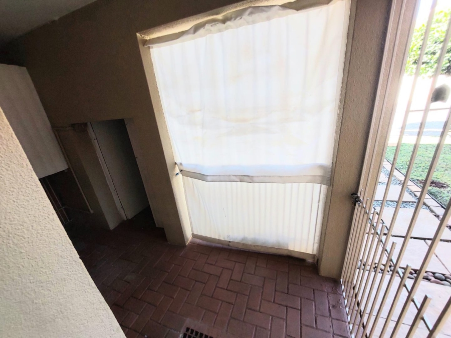 2 Bedroom Property for Sale in Magalieskruin Gauteng
