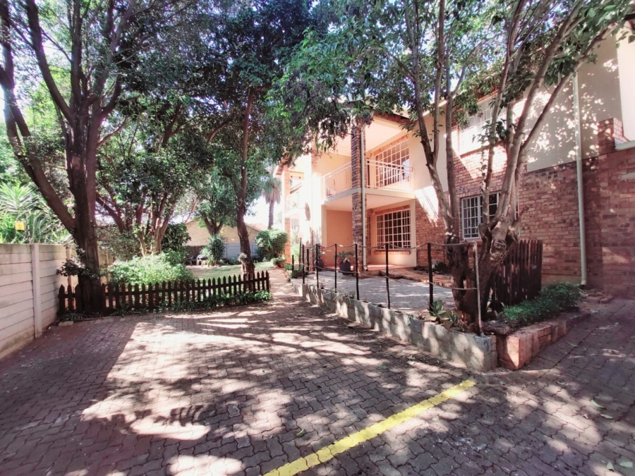 2 Bedroom Property for Sale in Magalieskruin Gauteng
